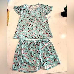Hue Womens 2 piece Pajama Set, size Medium.  NEW with tags.